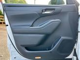 Thumbnail of 2022 Pearl Toyota Highlander