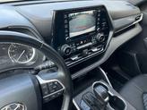 Thumbnail of 2022 Pearl Toyota Highlander