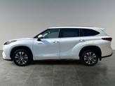Thumbnail of 2021 Blizzard Pearl Toyota Highlander Hybrid