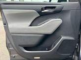 Thumbnail of 2024 Magnetic Gray Toyota Highlander
