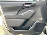 Thumbnail of 2024 Celestial Silver Metallic Toyota Highlander Hybrid