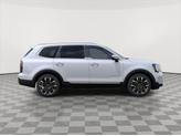 Thumbnail of 2025 Glacial White Pearl Kia Telluride