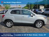 Thumbnail of 2022 Silver Ice Metallic Chevrolet Trax