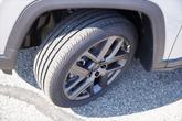 Thumbnail of 2025 Silver Zynith Metallic Clearcoat Jeep Compass