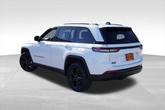 Thumbnail of 2023 Bright White Clearcoat Jeep Grand Cherokee