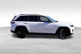 Thumbnail of 2023 Bright White Clearcoat Jeep Grand Cherokee