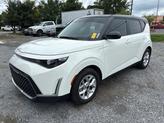 Thumbnail of 2025 Clear White / Black Roof Kia Soul