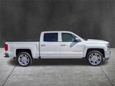 Thumbnail of 2018 Iridescent Pearl Tricoat Chevrolet Silverado 1500