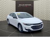 Photo of 2022 Summit White Chevrolet Malibu