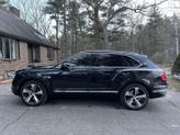 Thumbnail of 2017 Black Crystal Metallic Bentley Bentayga