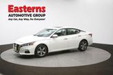 Thumbnail of 2021 Pearl White Tricoat Nissan Altima