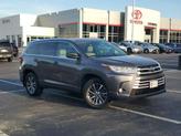 Thumbnail of 2017 Predawn Gray Mica Toyota Highlander