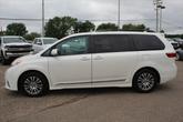 Thumbnail of 2018 Blizzard Pearl Toyota Sienna