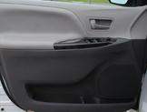 Thumbnail of 2018 Blizzard Pearl Toyota Sienna