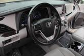 Thumbnail of 2018 Blizzard Pearl Toyota Sienna