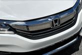 Thumbnail of 2017 White Orchid Pearl Honda Accord