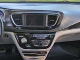 Thumbnail of 2020 Bright White Clearcoat Chrysler Pacifica