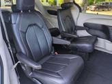 Thumbnail of 2020 Bright White Clearcoat Chrysler Pacifica