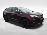 Thumbnail of 2021 Burgundy Ford Edge