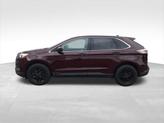 Thumbnail of 2021 Burgundy Ford Edge