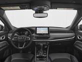 Thumbnail of 2026 silver zynith metallic clearcoat Jeep Compass