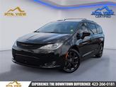 2020 Chrysler Pacifica Touring-L