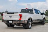 Thumbnail of 2017 White Platinum Ford F-350