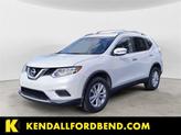 Photo of 2016 Pearl White Nissan Rogue