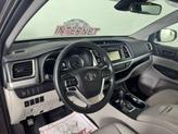 Thumbnail of 2019 Gray Toyota Highlander