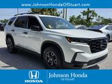 Photo of 2023 Platinum White Pearl Honda Pilot