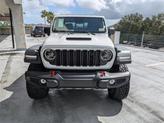 Thumbnail of 2025 Bright White Clearcoat Jeep Gladiator