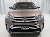 Thumbnail of 2019 Toasted Walnut Pearl Toyota Highlander