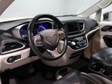 Thumbnail of 2020 Granite Crystal Metallic Clearcoat Chrysler Pacifica