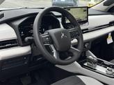Thumbnail of 2025 White Diamond Mitsubishi Outlander
