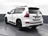 Thumbnail of 2022 Starfire Pearl Lexus GX 460