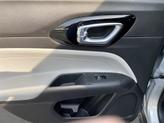 Thumbnail of 2025 Silver Zynith Metallic Clearcoat Jeep Compass