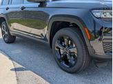 Thumbnail of 2025 Diamond Black Crystal Pearlcoat Jeep Grand Cherokee L