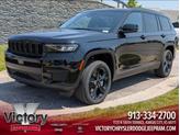 Photo of 2025 Diamond Black Crystal Pearlcoat Jeep Grand Cherokee L