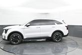 Thumbnail of 2024 Glacial White Pearl Kia Sorento