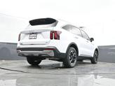 Thumbnail of 2024 Glacial White Pearl Kia Sorento
