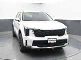 Thumbnail of 2024 Glacial White Pearl Kia Sorento
