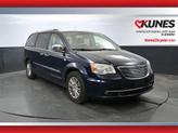 Photo of 2014 True Blue Pearlcoat Chrysler Town & Country