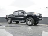 Thumbnail of 2020 Black Toyota Tacoma