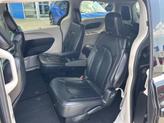 Thumbnail of 2017 Brilliant Black Crystal Pearlcoat Chrysler Pacifica