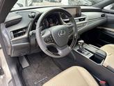 Thumbnail of 2019 Moonbeam Beige Met Lexus ES 350
