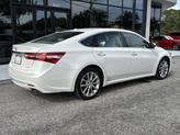Thumbnail of 2014 Blizzard Pearl Toyota Avalon