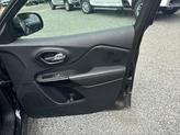 Thumbnail of 2023 Diamond Black Crystal Pearlcoat Jeep Cherokee
