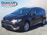 Photo of 2017 Dark Cordovan Pearlcoat Chrysler Pacifica
