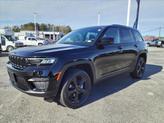 Thumbnail of 2025 Diamond Black Crystal Pearlcoat Jeep Grand Cherokee