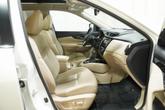 Thumbnail of 2019 Pearl White Tricoat Nissan Rogue